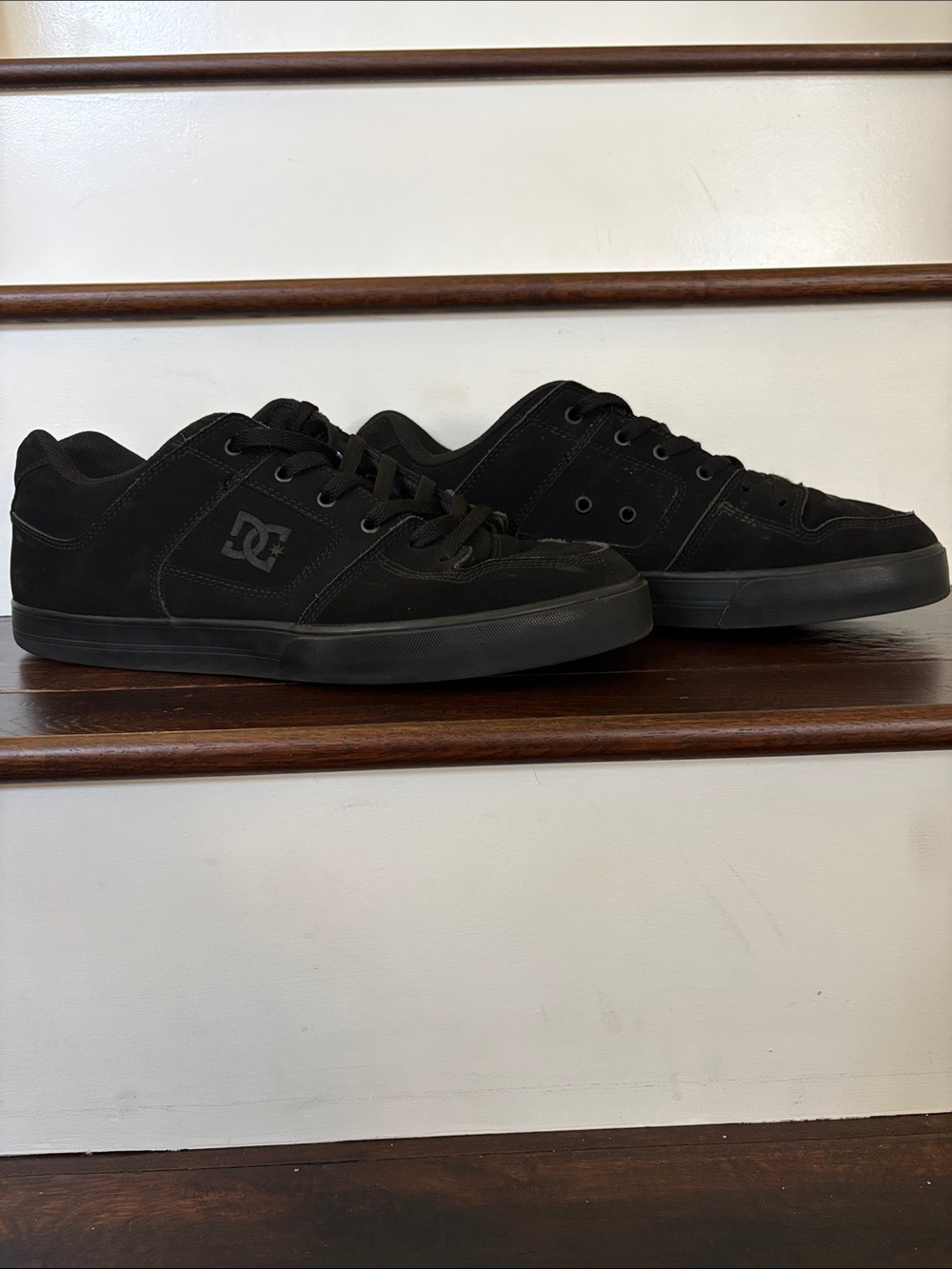 DC Men's Black Low-Top Skate Sneakers